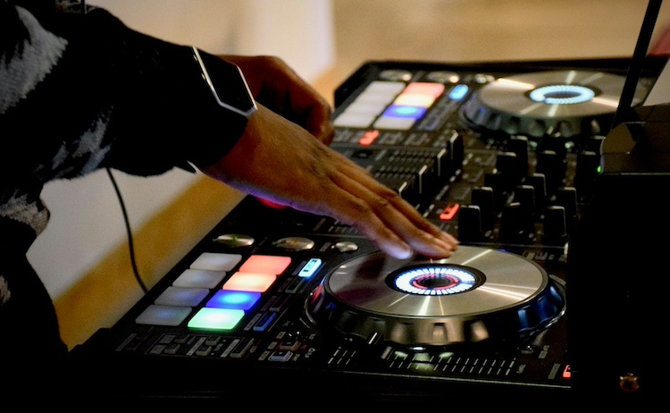 dj mixing on a controller